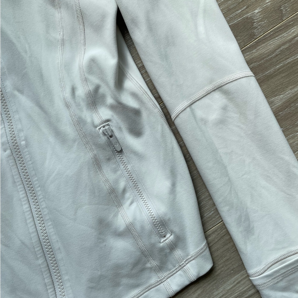 Lululemon Women’s Define Jacket in Bone Ivory Sz 6 EUC - Picture 5 of 9